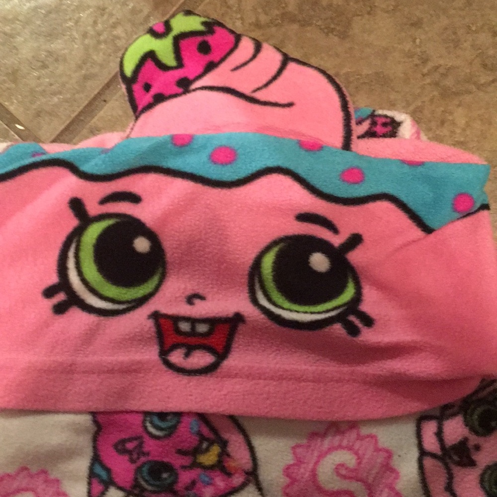 Shopkins onesie - Picture 2 of 4